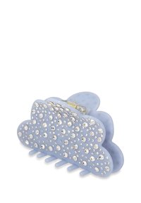 Barrette en plastique bleu clair en forme de nuage, ornée de strass transparents, avec six griffes pour un maintien sécurisé.