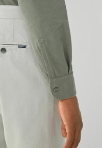 Hackett London Majica - khaki