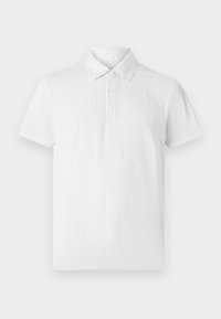 Polo de manga corta blanca con un pequeño patrón geométrico, tres botones en el cuello y un corte clásico. Fabricado con tejido transpirable.