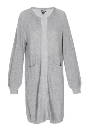 Garšs pelēks kardigāns, izgatavots no adīta auduma. Tam ir atvērta priekšpuse, divas priekšējās kabatas un balona piedurknes papildu komfortam.