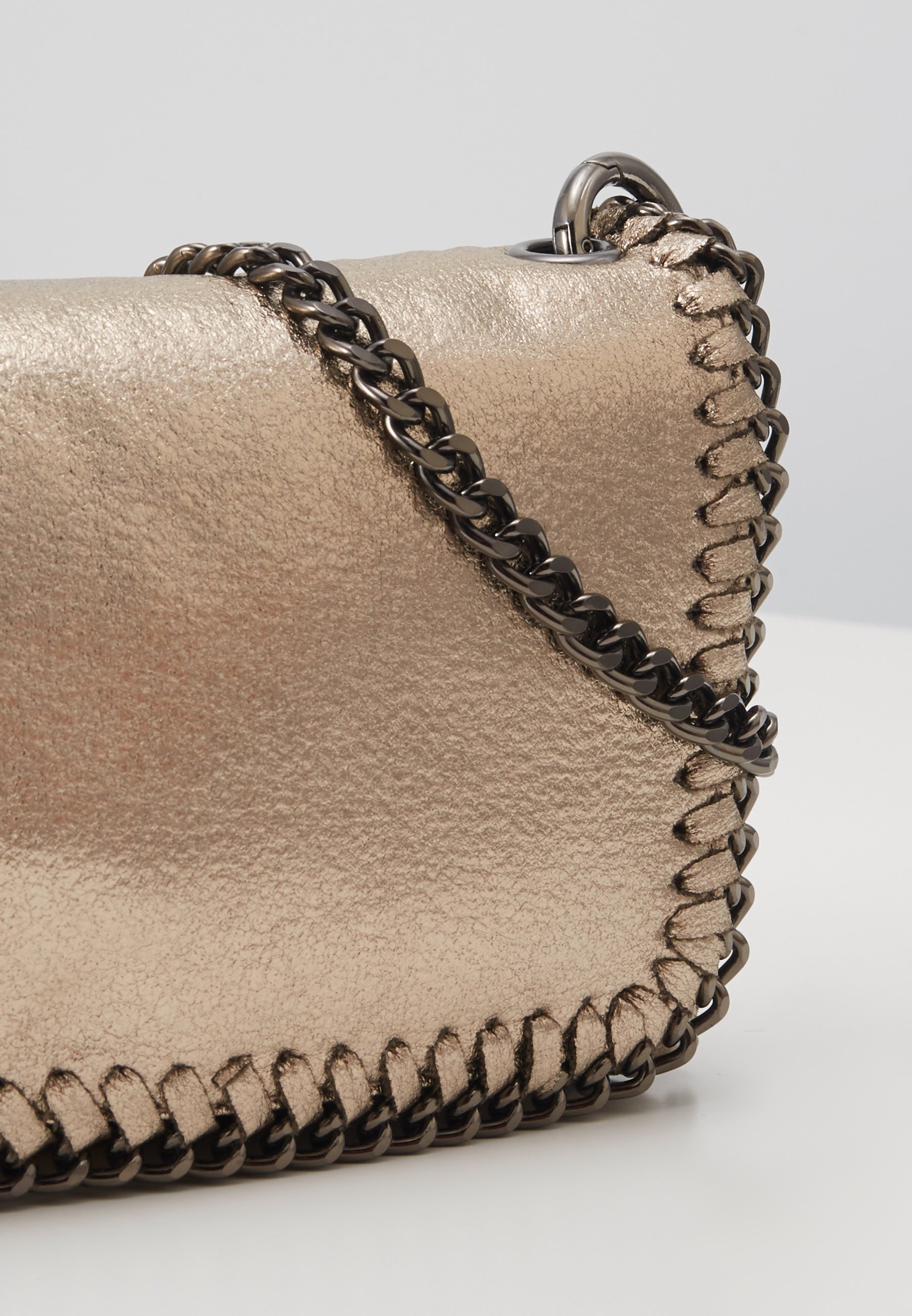 Gina Tricot MALVA Skulderveske gold Zalando.no Gina Tricot MALVA Skulderveske gold Zalando.no