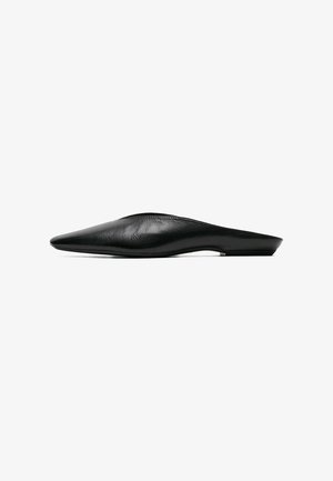 Massimo Dutti, Muiltjes - black