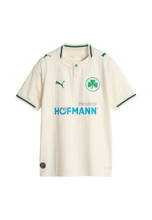 Hvid fodboldtrøje med grønne detaljer, en kløverlogo på brystet, Puma-logoer på skuldrene og foran samt sponsortekst "Personal HOFMANN".