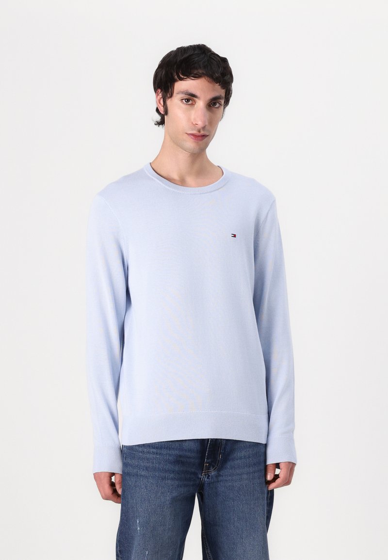 Tommy Hilfiger ESSENTIAL CREW NECK - Jumper - breezy blue
