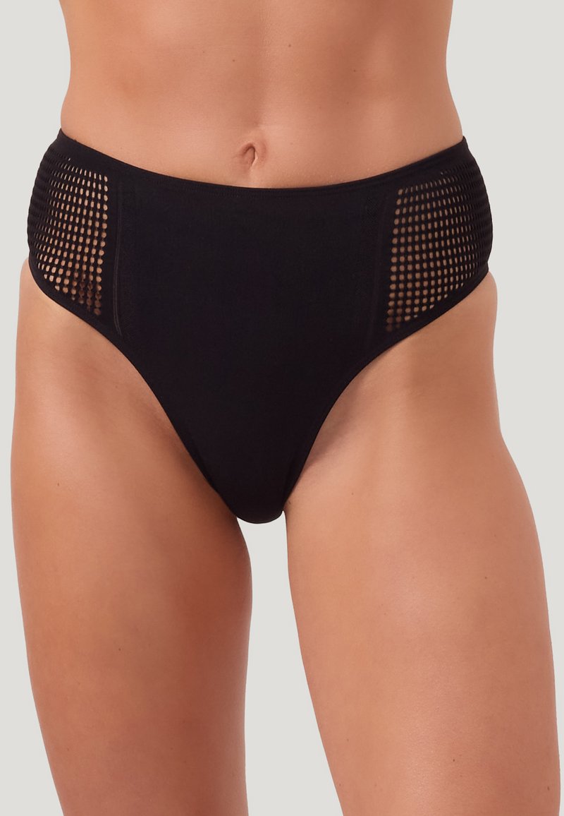 Perizoma nero a vita alta con pannelli in rete sui lati, texture liscia e design elegante. Adatto per costumi da bagno.