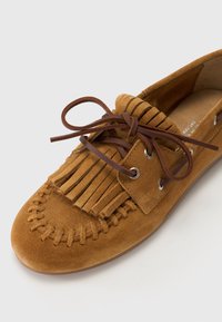 Pavement MAGDA - Παπούτσια για σκάφος - tan