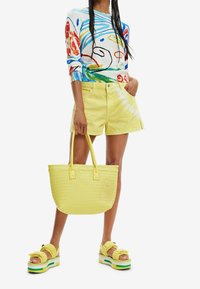 Desigual Stickad tröja - white