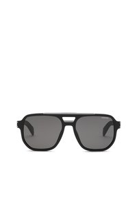 Lunettes de soleil rectangulaires noires avec verres gris et double pont, avec un logo subtil de la marque dans le coin supérieur du verre droit.
