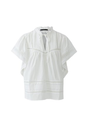 Weiße Bluse mit kurzen Ärmeln, gerafftem Stehkragen, vorderer Bindung, Spitzeneinsätzen, Biesen-Details und lockerem, fließendem Schnitt.