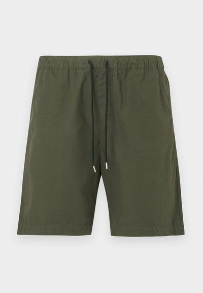 Kraťasy olivově zelené barvy z lehké tkaniny, s elastickým pasem se stahovací šňůrkou a bočními kapsami. Hladká textura.