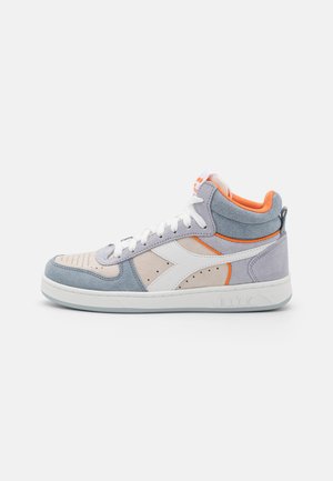 MAGIC BASKET DEMI - Sneakers alte - arctic ice/whisper white