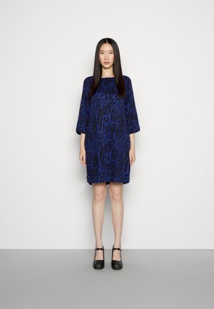 KNEE LENGTH SHIFT - Day dress - blue mix