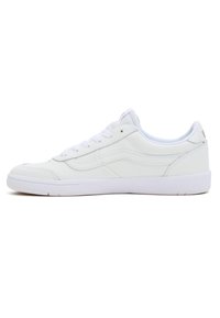 Unselected, true white true white