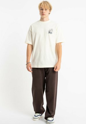 - T-shirt z nadrukiem