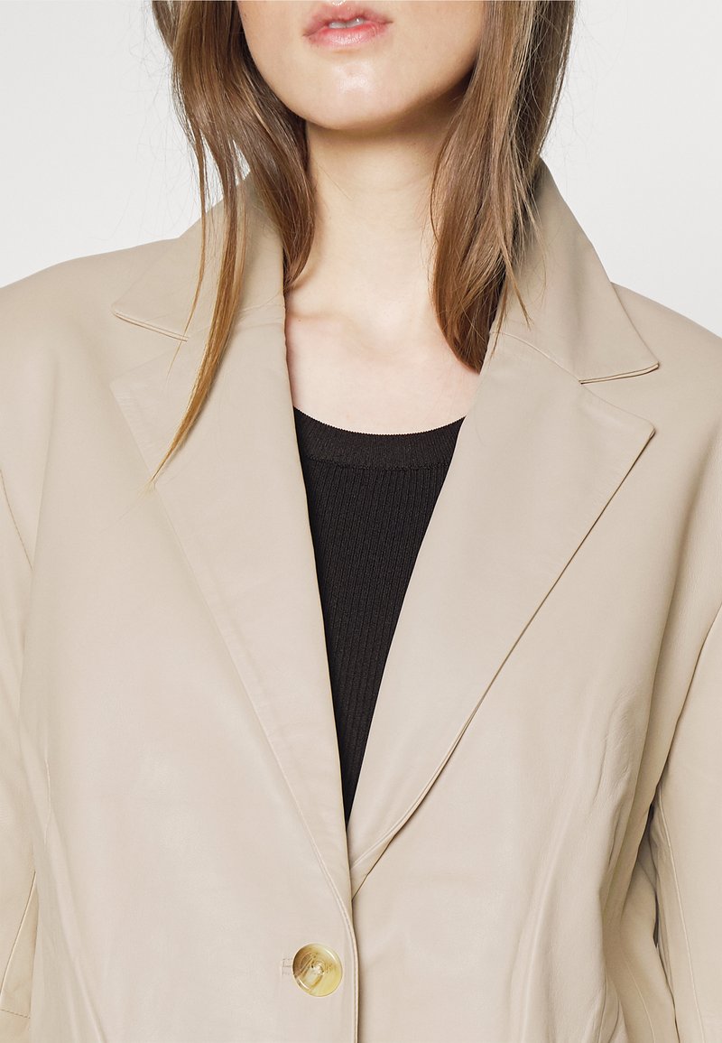 Damen Leichte Jacken | 2nd Day BARNETT Blazer chiickpea/sand - AE00514 Damen Leichte Jacken | 2nd Day BARNETT Blazer chiickpea/sand - AE00514