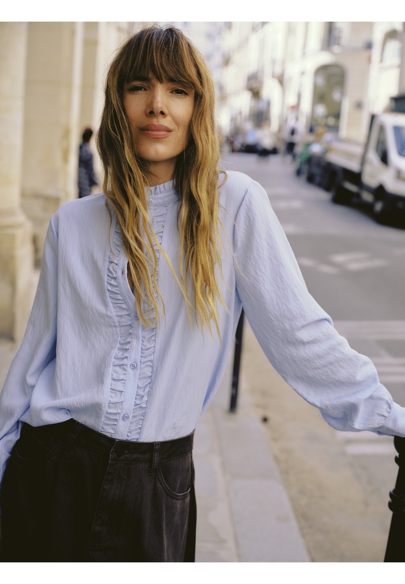 b.young BYFLAVIE - Chemisier - chambray blue
