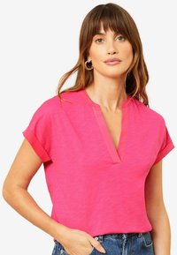 Unselected, bright pink