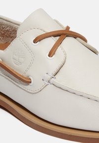 Thumbnail Image 6