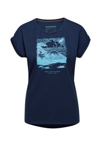 Camiseta de color azul marino con mangas enrolladas, que presenta un gráfico en azul claro del monte Fuji, nubes y el texto "Mammut - Movido por las Montañas Mt. Fuji - 3776m".