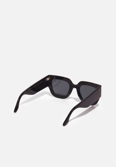 Victoria Beckham Sunglasses - black