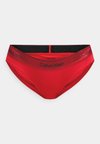 Īsās apakšbikses - red