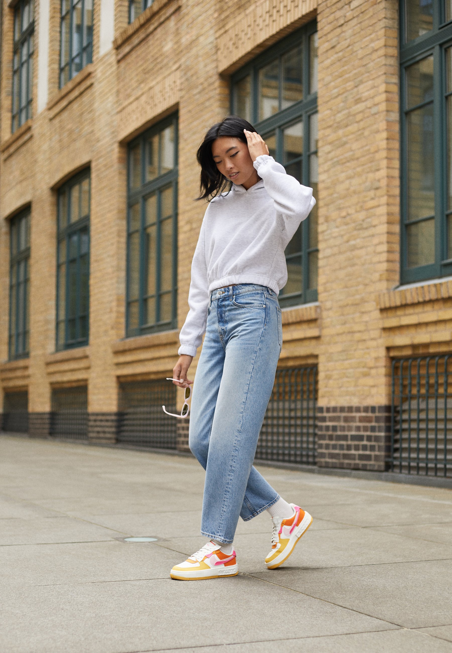 Nike Sportswear AIR FORCE FONTANKA - Sneakers laag - summit white/hyper pink/solar  flare/soft pink/magma orange/kumquat/wit - Zalando.be
