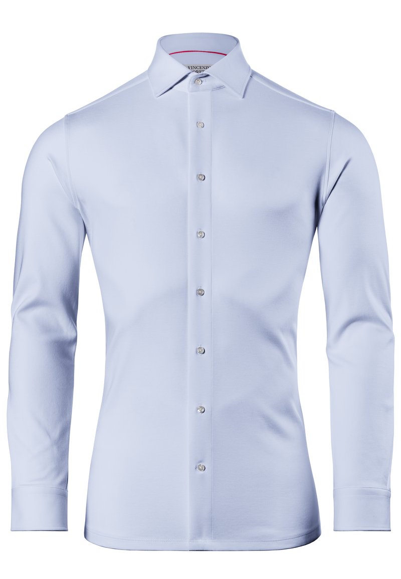 Lichtblauw langemouwen shirt gemaakt van katoen, met een klassieke kraag en een sluiting met knopen aan de voorkant met ronde witte knopen.