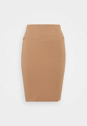 Jupe crayon beige jusqu’aux genoux avec une taille haute et un tissu lisse et sans coutures, présentée sur un fond blanc uni.
