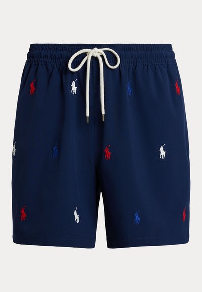 Μαριν μπλε μαγιό σορτς με ελαστική μέση και κορδόνι, κεντημένα λογότυπα σε κόκκινο, άσπρο και μπλε, κατασκευασμένα από ελαφρύ ύφασμα.