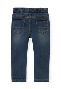 Jeans med elastisk midjeband, mörkblå färg, två bakfickor med kontrasterande sömnad och rak ben design.