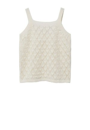 Top de tirantes tejido color crema con patrón de encaje en forma de diamante y tirantes anchos sobre un fondo blanco.