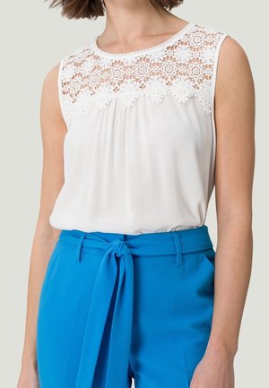 Blouse - white