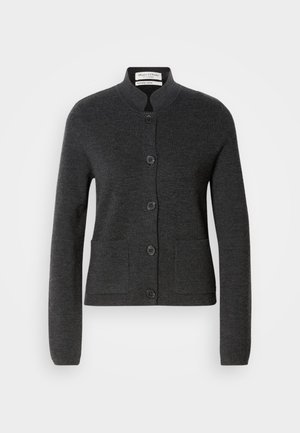 Dunkelgraue Strickjacke aus weichem Stoff, mit Stehkragen, langen Ärmeln, sechs Knöpfen und zwei Fronttaschen.