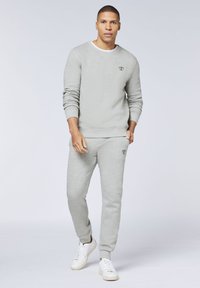 Chiemsee MIT PRINT - Jogginghose - neutral gray melange