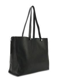 Zwarte leren tote bag met een gestructureerde afwerking, twee lange handvatten en een ritszak aan de zijkant. Vlakke bodem voor stabiliteit.