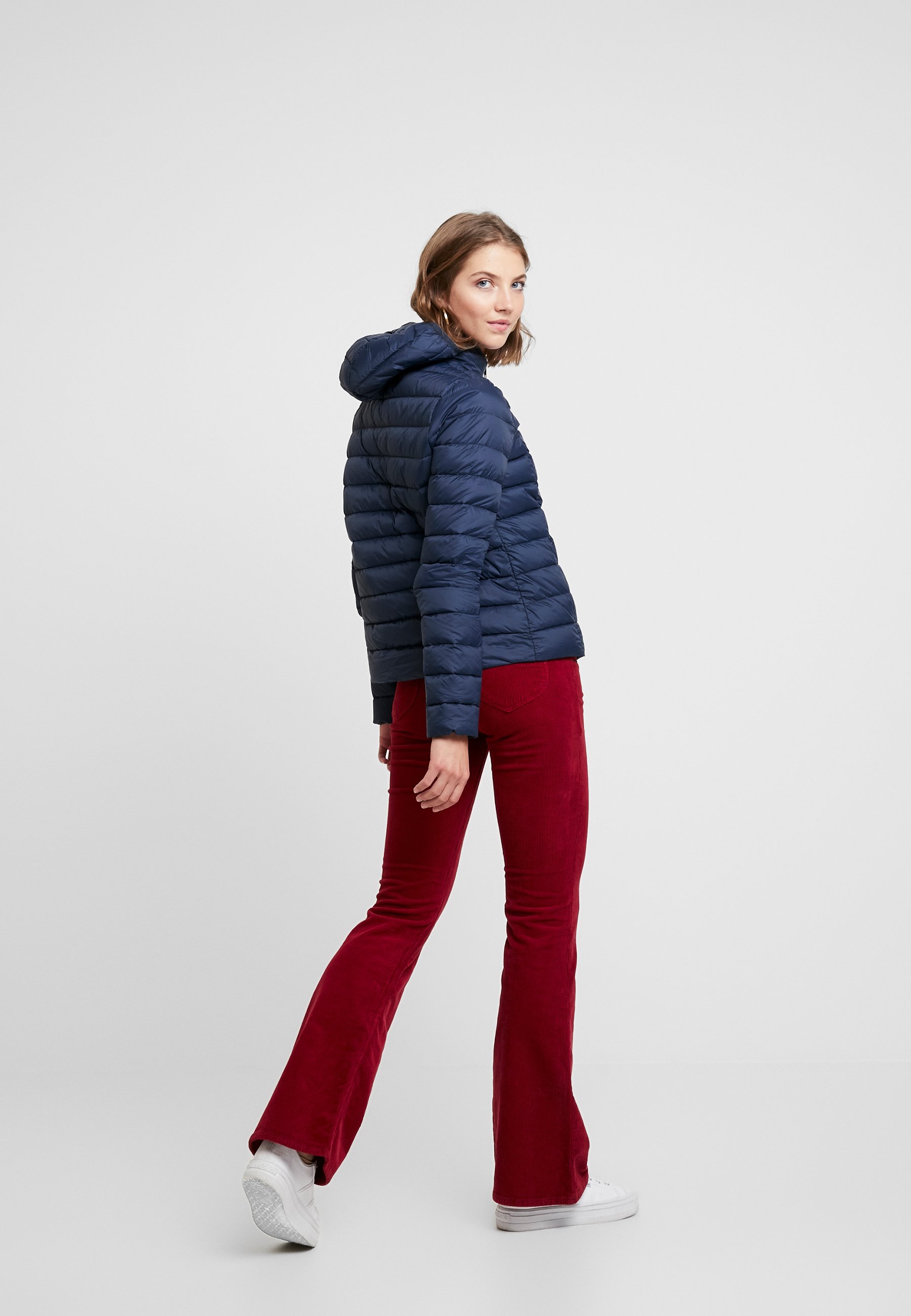TWINTIP Dunjakke dark blue Zalando.no TWINTIP Dunjakke dark blue Zalando.no