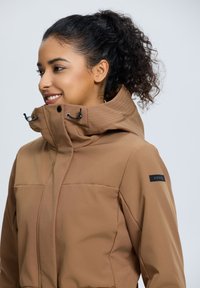 Icepeak Softshelljas - braun