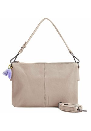 Beige Ledertasche mit glatter Textur, ausgestattet mit einem abnehmbaren Schulterriemen, Reißverschluss und lila Quasten-Detail.