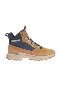 Brązowo-granatowe buty trekkingowe z zamszową i siatkową cholewką, gumową podeszwą, metalowymi oczkami i wyściełanym kołnierzem. Zawierają amortyzowaną podeszwę dla komfortu.