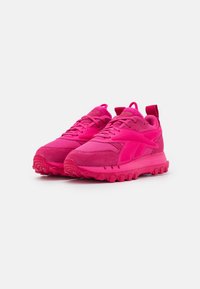 Reebok Classic Tenisky - red