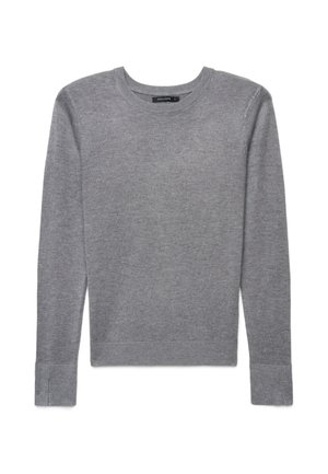 Maglione grigio a maniche lunghe con scollo rotondo, polsini e orlo a costine, realizzato in tessuto morbido lavorato a maglia, disteso su uno sfondo bianco.