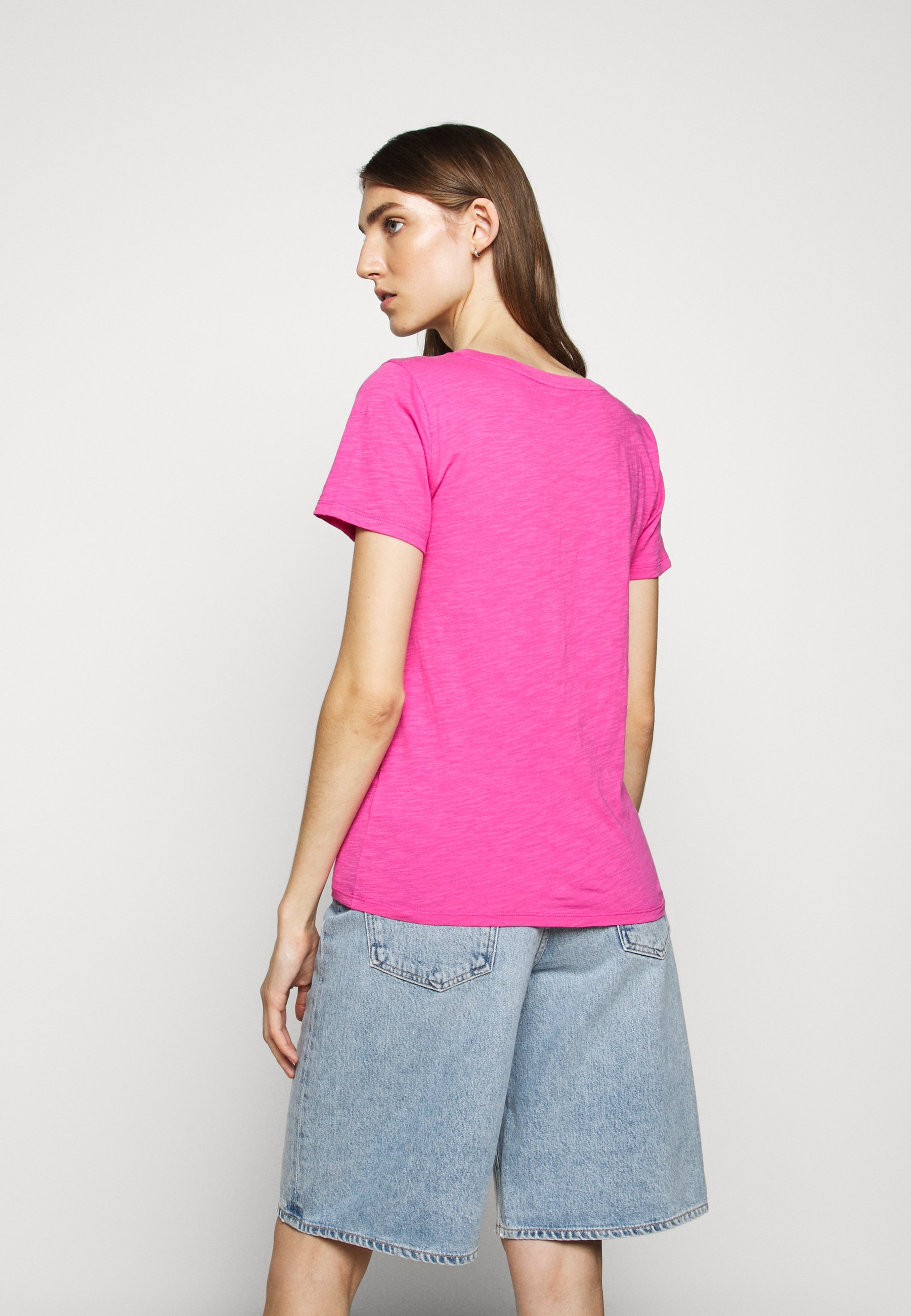 J.CREW TEAM BEACH TEE T shirts med print vibrant fuchsia J.CREW TEAM BEACH TEE - T-shirts med print - vibrant fuchsia