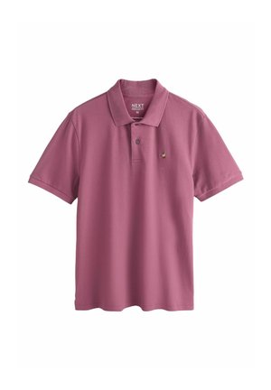 Krátky rukáv mauve polokošeľa s golierom, zapínaním na dva gombíky a malým vyšívaným logom vtáka na ľavej strane hrudníka.