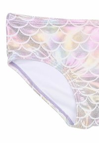 Bikini w kolorze białym z wielokolorowym, iryzującym wzorem w muszelki. Posiada gładką teksturę oraz lekką tkaninę. Wykończone krawędziami.