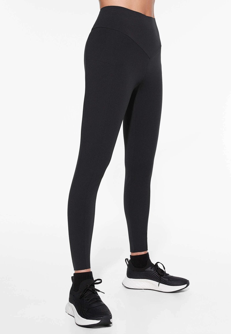 OYSHO BASIC COMPRESSIVE Legging black/noir ZALANDO.BE