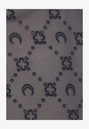 Motivo di forme a mezzaluna nere e fiori a quattro petali collegati da linee tratteggiate su uno sfondo di tessuto grigio texturizzato.