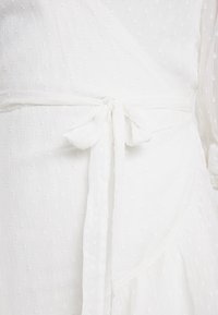 AllSaints Koktejlové šaty / šaty na párty - white