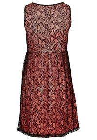 Sukienka koronkowa z czarnym kwiatowym wzorem na czerwonym tle, bez rękawów, o rozkloszowanym kroju, z okrągłym dekoltem i dołem.
