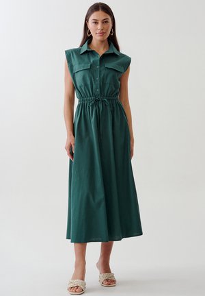 LILIANN MIDI - Shirt dress - emerald