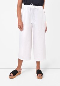 Live Unlimited London Housut - white